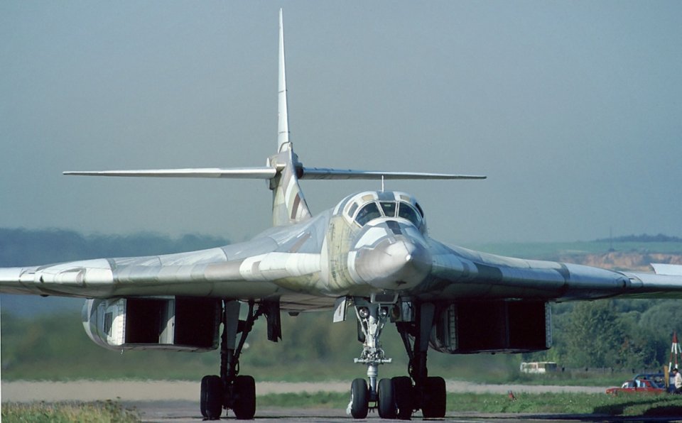 Russia’s Tu-160M Bomber: The Largest And Heaviest Bomber Ever | The ...